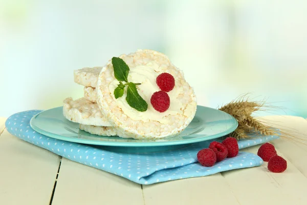 Tasty crispbread with berries, on white table — Stock Photo, Image