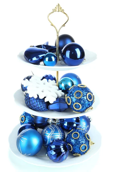 Рождественские украшения на десертном стенде, изолированные на белом — стоковое фото