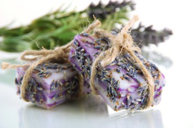 beyaz izole doğal el yapımı Sabun