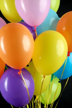 izole üzerine siyah renkli balonlar
