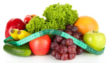 Taze sebzeler beyaz üzerine izole