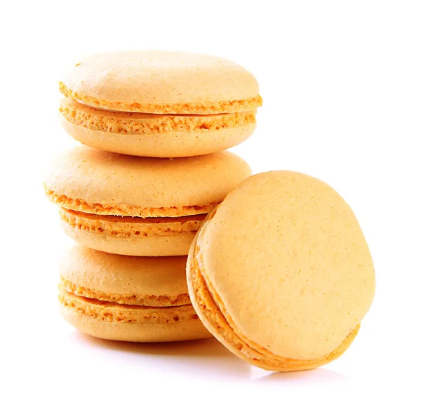 Macaroni delicati isolati su bianco — Foto Stock