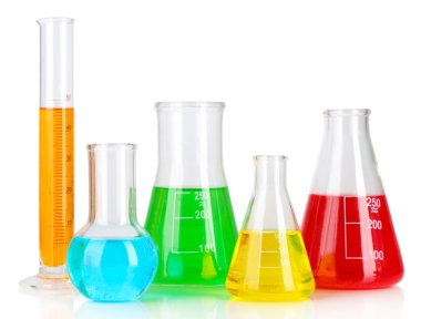 test tüpleri ile üzerine beyaz izole renkli sıvı