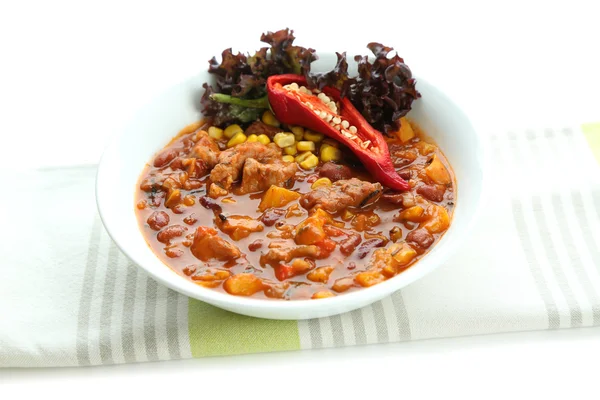 Chili Corn Carne - nourriture traditionnelle mexicaine, isolée sur blanc — Photo