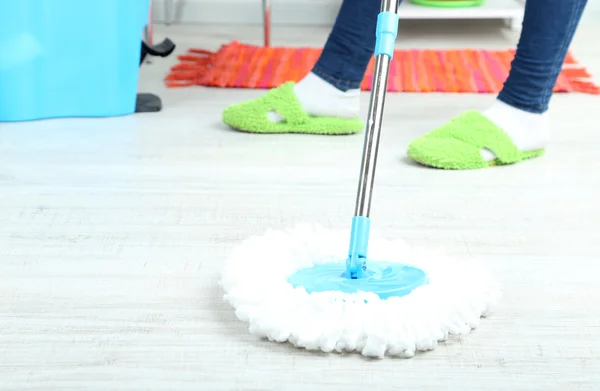 Mopping floor at home close-up — Stock Photo, Image