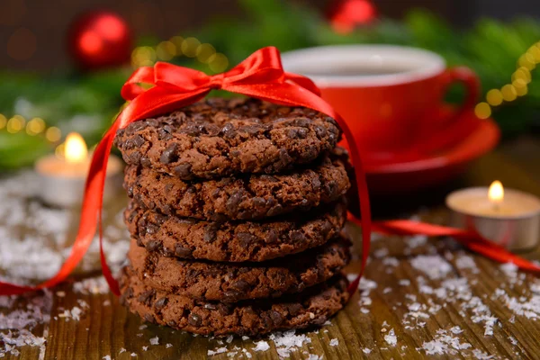 Lezzetli Noel kurabiye kavanozuna tablo yakın çekim üzerinde — Stok fotoğraf