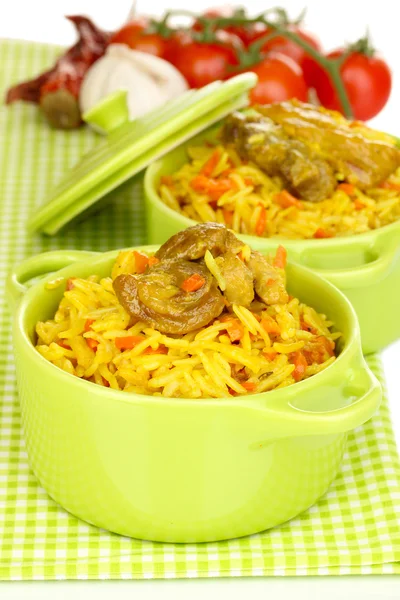 Delicioso pilaf com legumes de perto — Fotografia de Stock