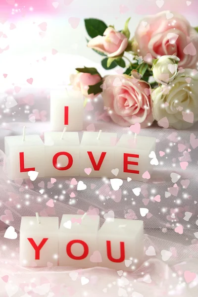 Candele con cartello stampato I LOVE YOU, su sfondo chiaro — Foto Stock