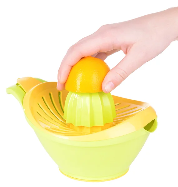 Förbereda färsk citronsaft pressas med hand juicer isolerad på vit — Stockfoto