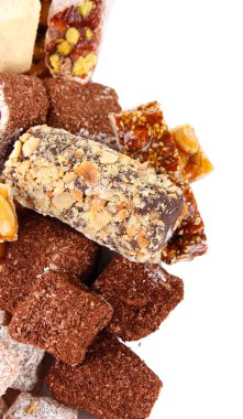 beyaz izole lezzetli oryantal tatlılar