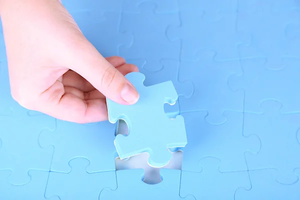 Last piece of jigsaw puzzle, close-up — Stock Photo, Image