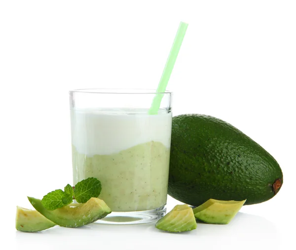 Smoothie de abacate fresco isolado em branco — Fotografia de Stock