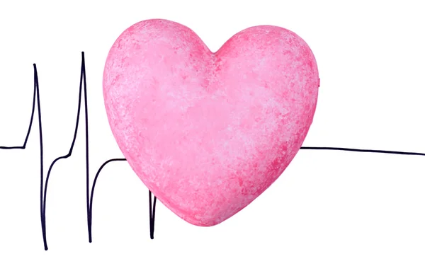 Coração no fundo do cardiograma, isolado no branco — Fotografia de Stock