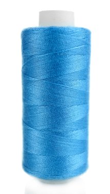 iş parçacığı üzerinde beyaz izole renkli makara