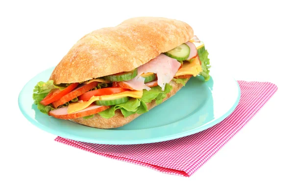 Friss és ízletes szendvics sonkával és zöldségekkel elszigetelt fehér — Stock Fotó