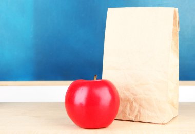 okul kahvaltı masa üstünde tahta arka plan