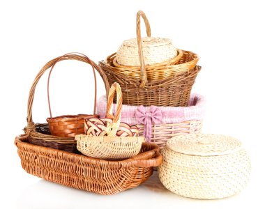 birçok farklı sepet beyaz izole