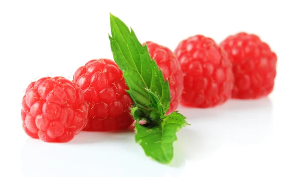 Ripe sweet raspberries isolated on white — Stock Photo, Image
