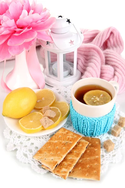 Чашка чаю з лимоном крупним планом — стокове фото