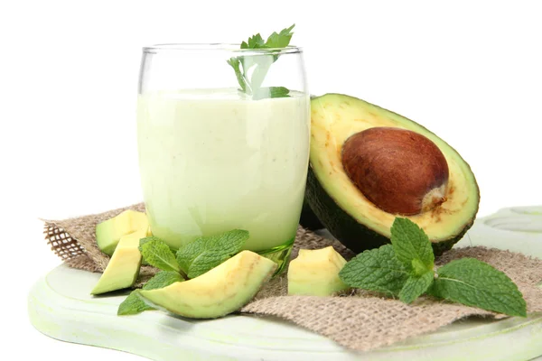 Verse avocado smoothie geïsoleerd op wit — Stockfoto