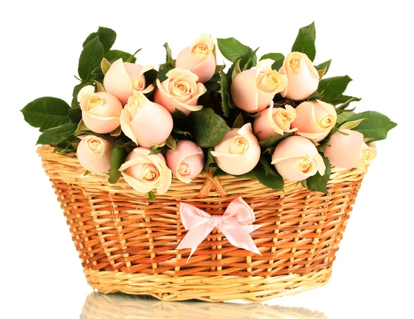 Beautiful bouquet of roses in basket, isolated on white — Stock Photo, Image