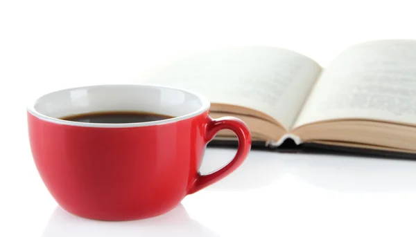 Taza de café y libro interesante aislado en blanco — Foto de Stock