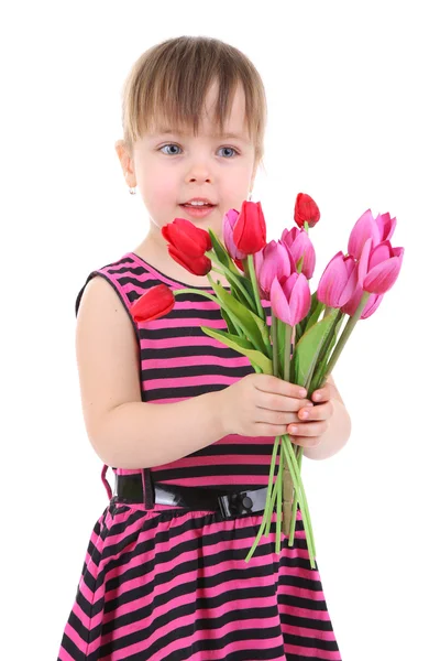 Schöne kleine Mädchen mit Blumenstrauß isoliert auf weiß — Stockfoto