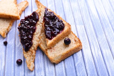 enfes tost reçelli üzerinde tablo yakın çekim