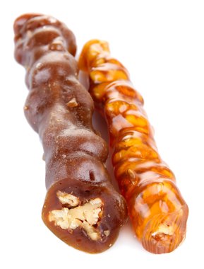 beyaz izole lezzetli oryantal tatlılar (cevizli sucuk),