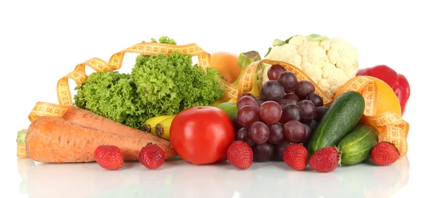 Verduras frescas aisladas en blanco —  Fotos de Stock