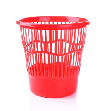 boş bir çöp kutusu, üzerinde beyaz izole