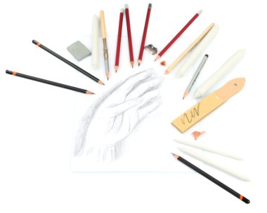 profesyonel sanat malzemeleri ve kroki üzerinde beyaz izole,