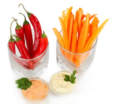 Muhtelif çiğ sebze izole üzerinde beyaz sopa