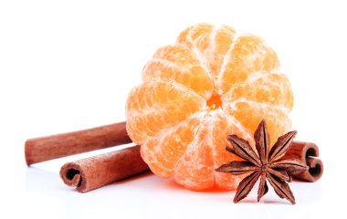 Olgun tatlı Kızıl ve beyaz izole baharat