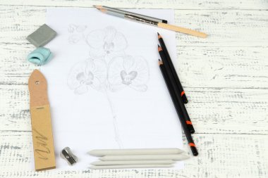 profesyonel sanat malzemeleri ve kroki, ahşap tablo