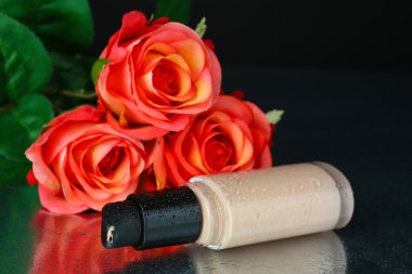 Vakıf krem koyu arka plan üzerinde