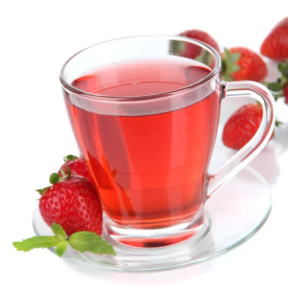 Finom strawberry tea elszigetelt fehér — Stock Fotó