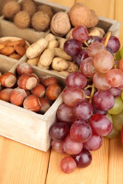 üzüm fındık ahşap tablo