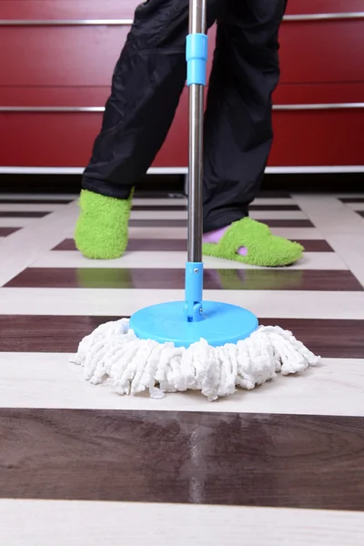 House cleaning with mop — Stock Photo, Image