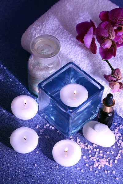 Beautiful spa setting with orchid close-up — Stock Photo, Image