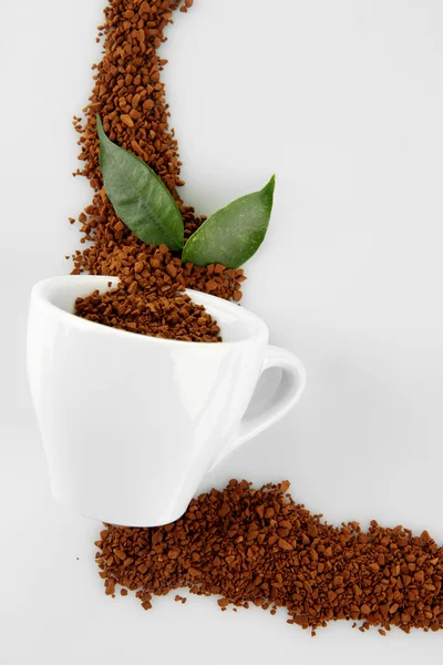 Kopp med snabbkaffe isolerad på vit — Stockfoto