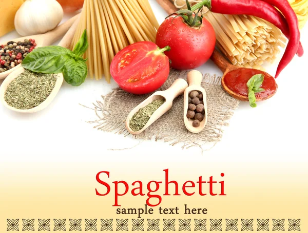 Pasta spaghetti, vegetables and spices close up — Stock Photo, Image