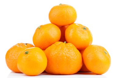 Olgun tatlı mandalina, üzerinde beyaz izole