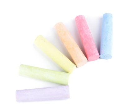 çeşitli renk üzerine beyaz izole, tebeşirler