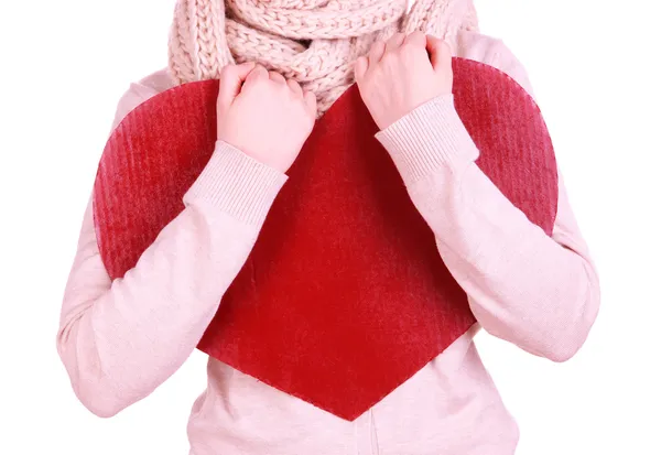 Feminino segurando grande coração vermelho isolado em branco — Fotografia de Stock