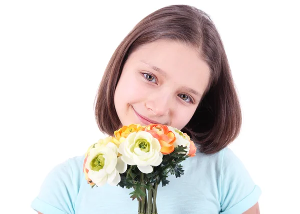 Όμορφο κοριτσάκι με λουλούδια στο χέρι της, που απομονώνονται σε λευκό — Φωτογραφία Αρχείου