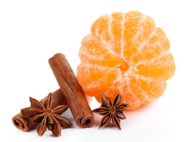 Olgun tatlı Kızıl ve beyaz izole baharat