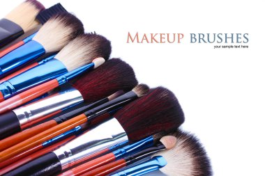 beyaz izole makyaj fırçaları