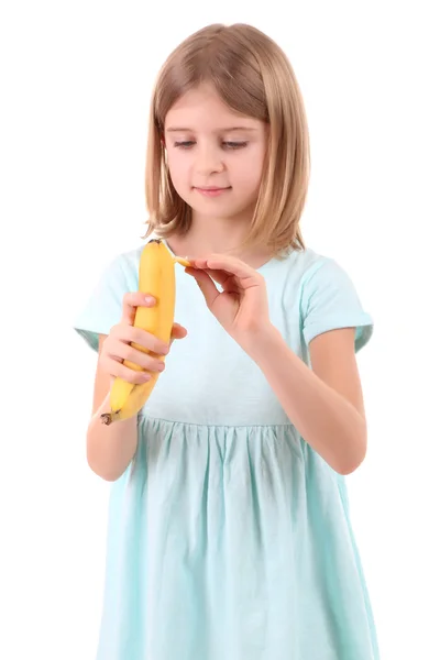 白で隔離されるバナナを保持している美しい小さな女の子 — ストック写真