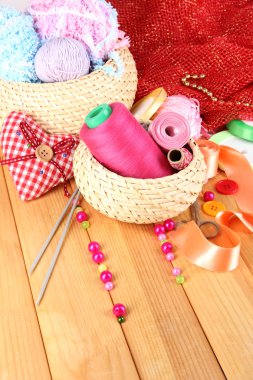 el sanatları malzemeleri ahşap masa yakın çekim